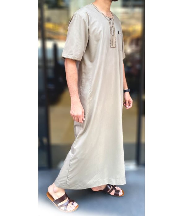 Beige Half Sleeve Bargello Thobe
